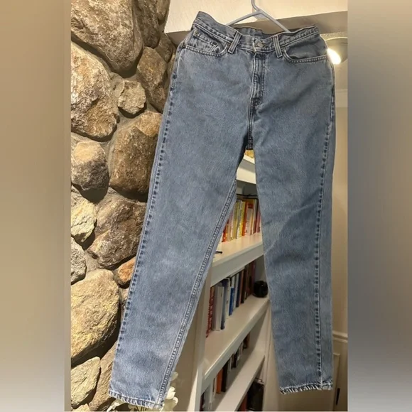 Bundle Alert Free People Oversized Fuzzy V-Neck Sweater & Levi’s jeans. - Picture 10 of 15